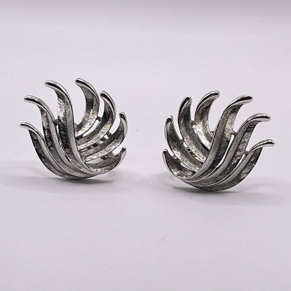 Vintage TRIFARI Silver Tone CLIP ON Statement Earrings Modern Abstract Floral